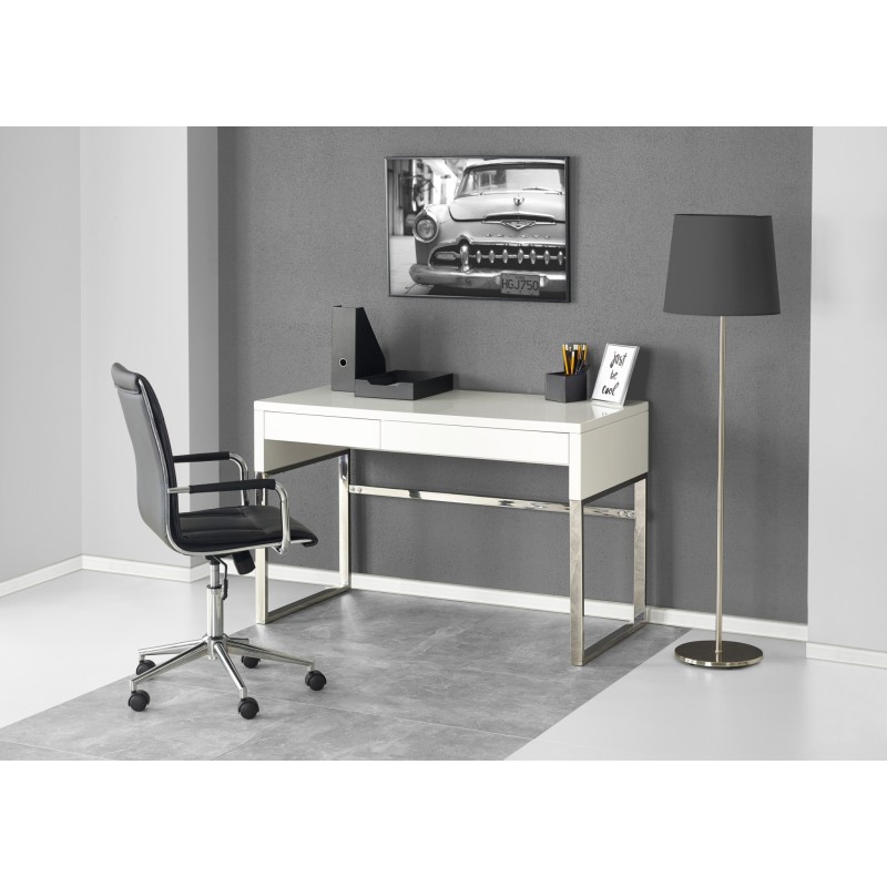 'B32 White-Chrome Desk'