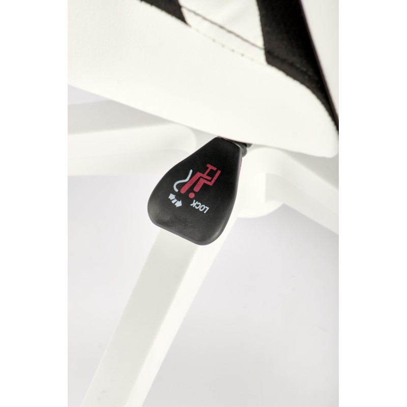 'CHRONO Office Chair in Black and White' 'CHRONO Office Chair in Black and White'