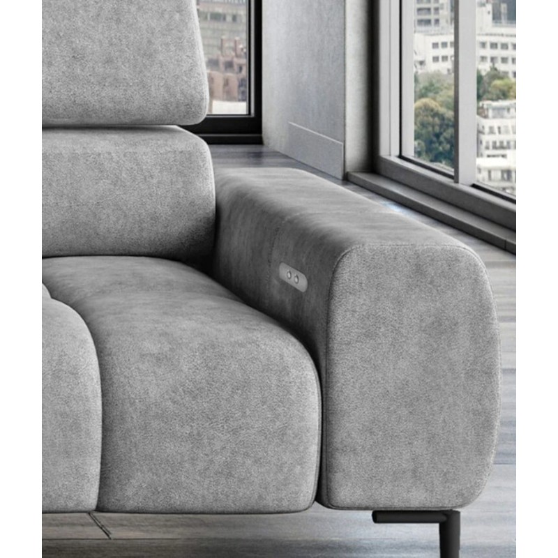 PLAZA Mini Free-Standing Right-Sided Corner Sofa in Monolith 84 VERSAILLES Style PLAZA Mini Free-Standing Right-Sided Corner Sofa in Monolith 84 VERSAILLES Style