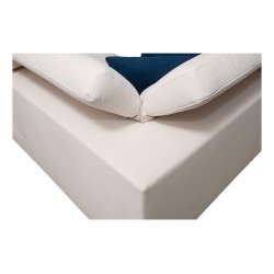 Ecksofa Alto IX mit Schlaffunktion, verstellbaren Kopfstützen und USB-Anschluss